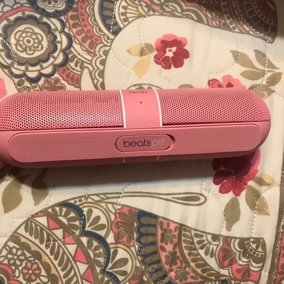 💕Nicky Minaj Beats Pill💕 - Picture 5 of 7